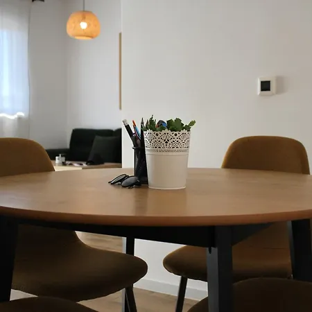 Lägenhet The Urban Nest Makarska